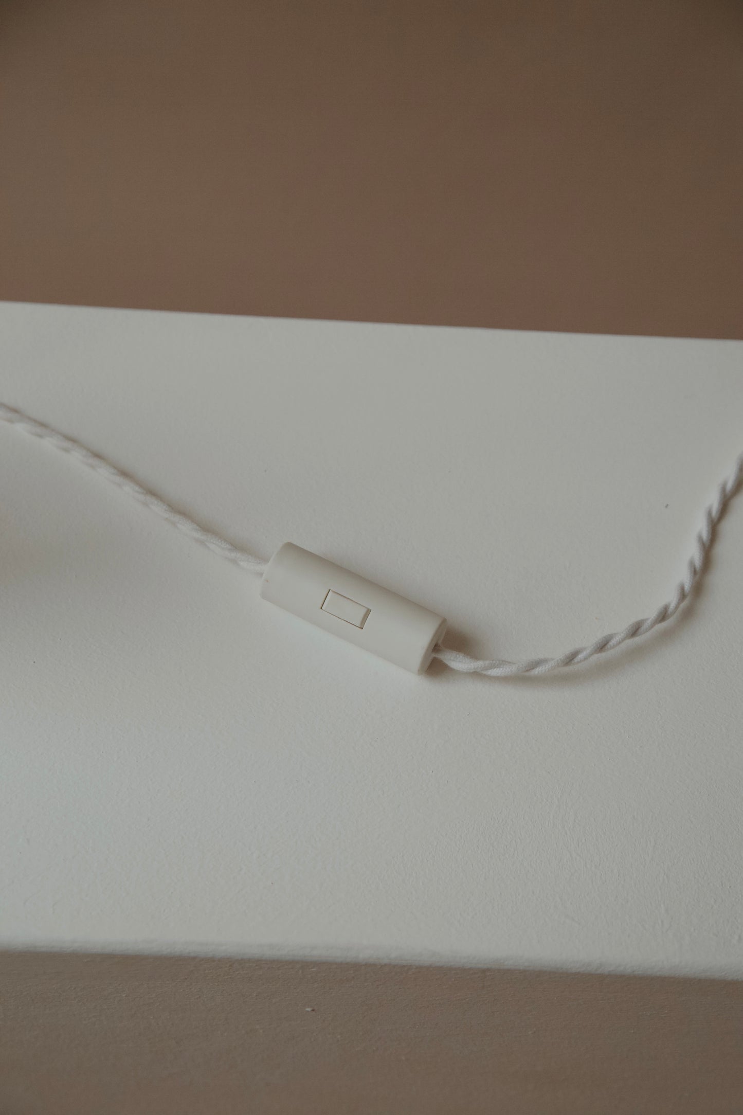 SEQUENCE N°1 Lamp - Limestone